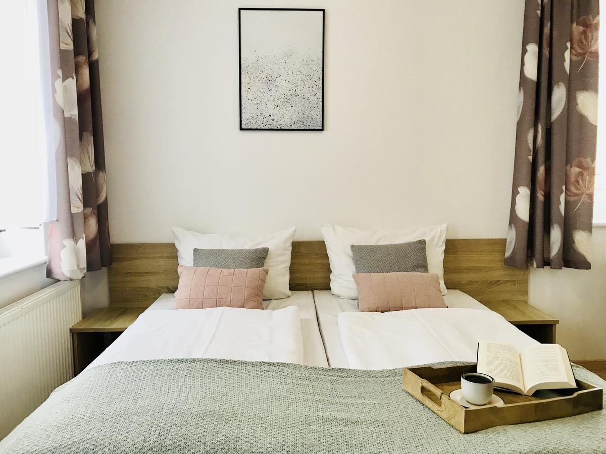 Azalia Bed & Breakfast Ustronie Morskie Exterior foto