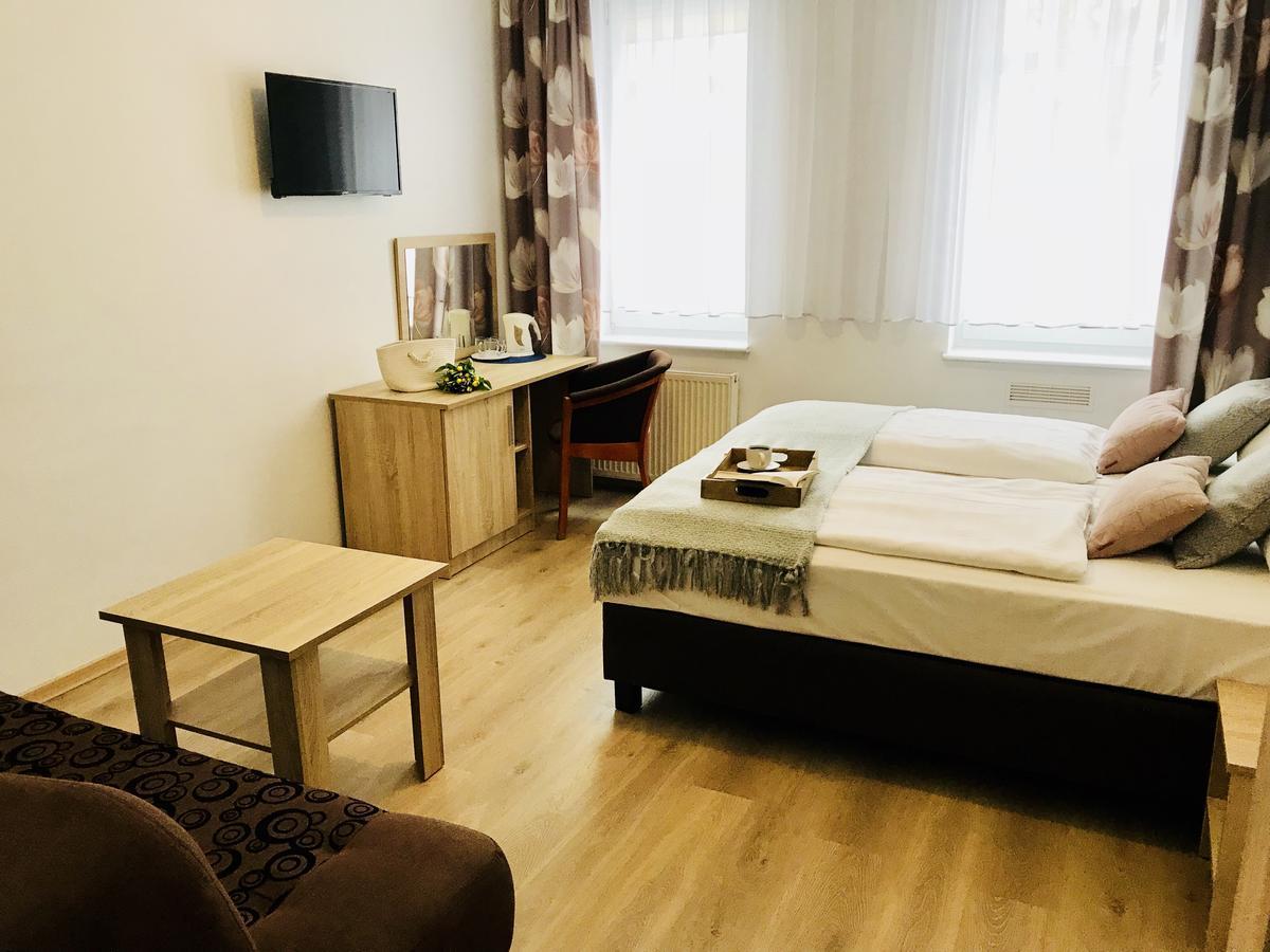 Azalia Bed & Breakfast Ustronie Morskie Exterior foto