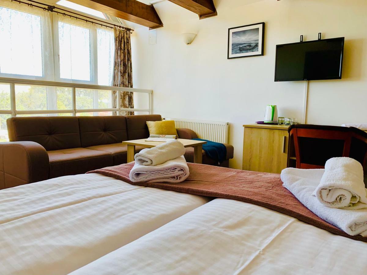 Azalia Bed & Breakfast Ustronie Morskie Exterior foto
