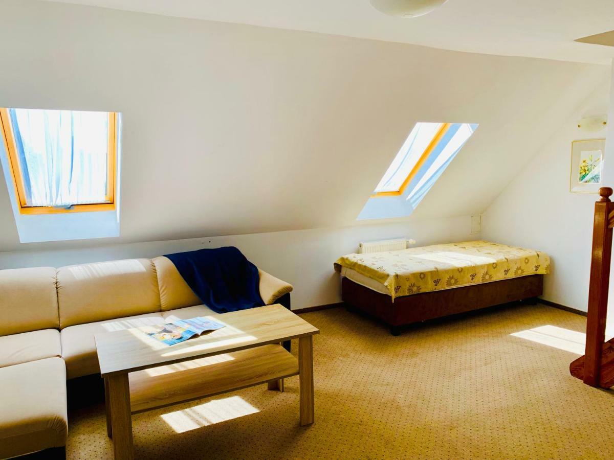 Azalia Bed & Breakfast Ustronie Morskie Exterior foto